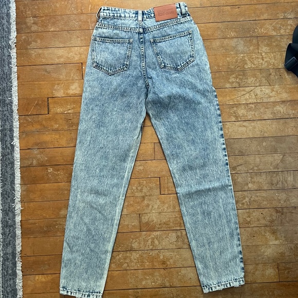 Princess Polly Medium Wash Denim Jeans - Picture 2 of 3